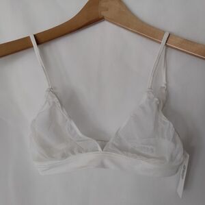 Women’s Shape Ultra Soft Cup White Sheer Lace Mesh Bra Size 32
